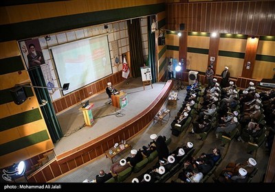 تسنیم تطلق موقع الحوزة والروحانیة