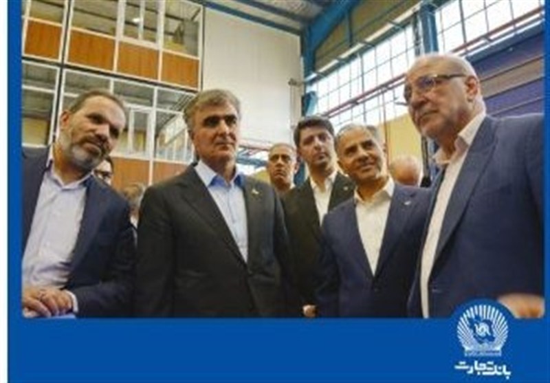 سفر کاری رییس کل بانک مرکزی به اصفهان با همراهی مدیرعامل بانک تجارت