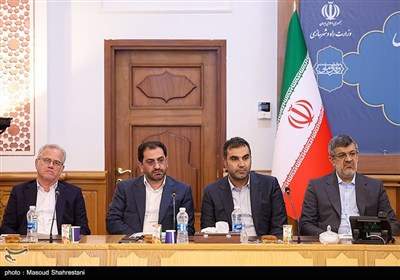 آیین امضای قراردادهای تامین ناوگان ریلی