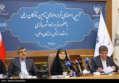 آیین امضای قراردادهای تامین ناوگان ریلی