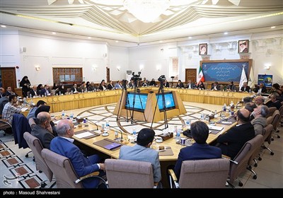 آیین امضای قراردادهای تامین ناوگان ریلی