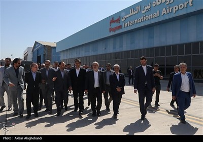 بازدید وزیر ارتباطات از منطقه ویژه اقتصادی و فرودگاه بین الم ...