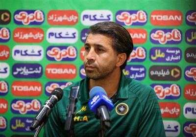 بازي،تيم،ضربه،موقعيت،دفاع،ايجاد،عقيلي،تراكتور،سپاهان،مربي،لي ...