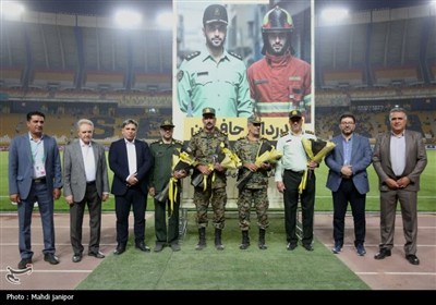 تساوی تیم های سپاهان و ذوب آهن- عکس صفحه استان تسنیم