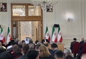نشست عراقچی با سفرا و نمایندگان خارجی مقیم تهران