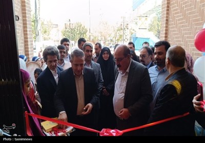 شهرستان،قرچك،توليدكنندگان،بنياد،فرماندار،محصولات،كارآفرينان،بركت