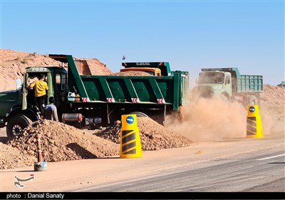 پیگیری علت تاخیر پروژه جاده ابرکوه مهردشت