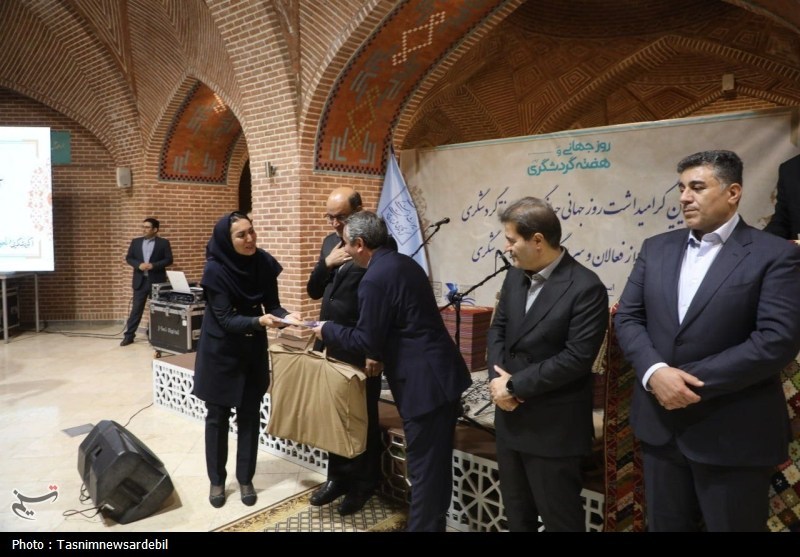 تجلیل از سرمایه گذاران حوزه گردشگری اردبیل