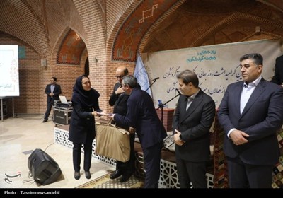 تجلیل از سرمایه گذاران حوزه گردشگری اردبیل- عکس صفحه استان تسنیم