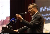 انتقاد معاون پزشکیان  از حضور دولت در تصدی‌گری تولید/ خروج سرمایه‌گذاران از چرخه توسعه‌