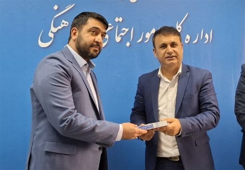 ضرورت بازنگری در الگوی خدمات کتابخانه‌ای برای افزایش انگیزه مطالعه در جامعه