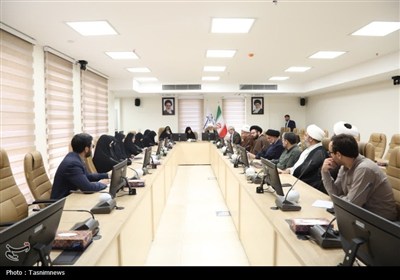 خانواده،مساله،رويكرد،تدبير،زن،زنان،مشير،كشور،تفريط،افراط،محو ...