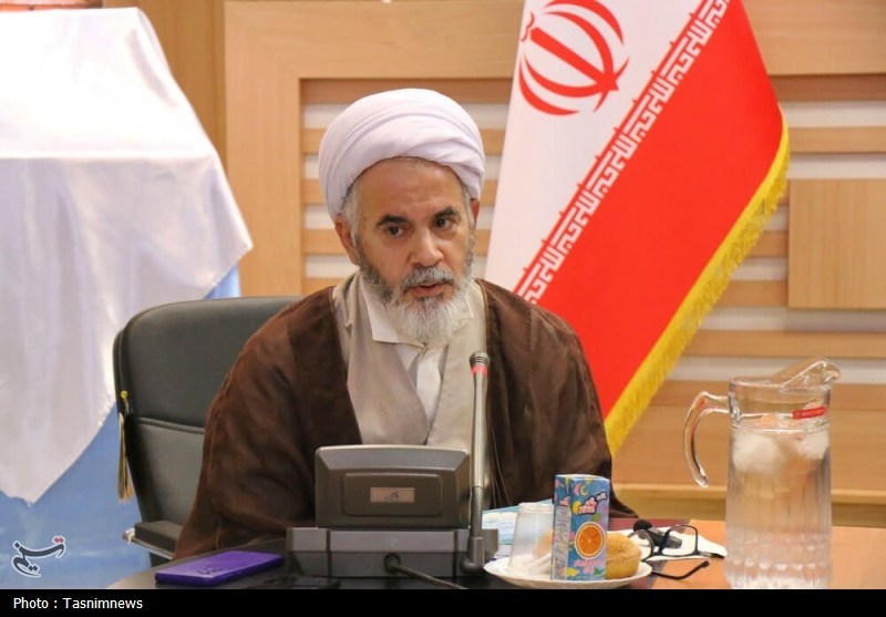 جنبه‌های علمی و اجتهادی امام خمینی(ره) باید تبیین شود