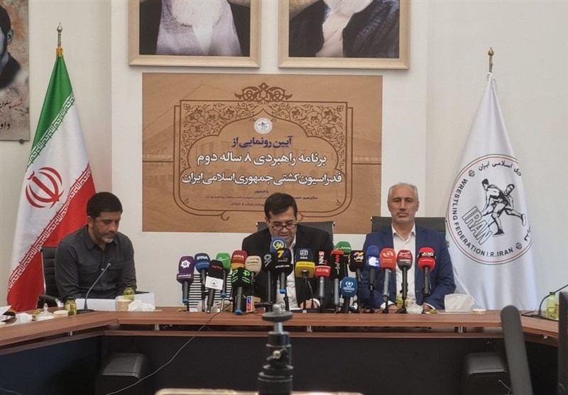 رونمایی از برنامه راهبردی 8 ساله فدراسیون کشتی