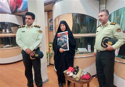 مادر،محمدحسين،شهيد،لباس،آرام،خدمت،موزه،پدرش،ادامه،پسرش،خانه، ...