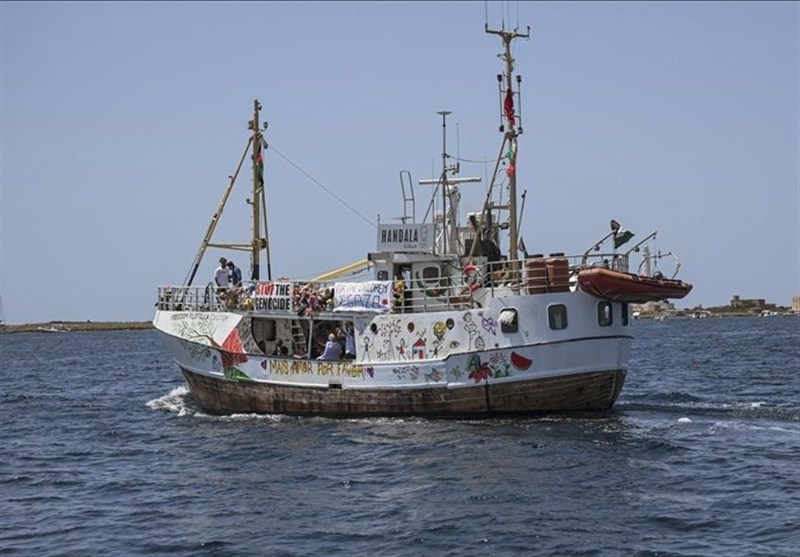 Israel Seizes Gaza-Bound Aid Flotilla in Int'l Waters, Attacking Civilian Vessels