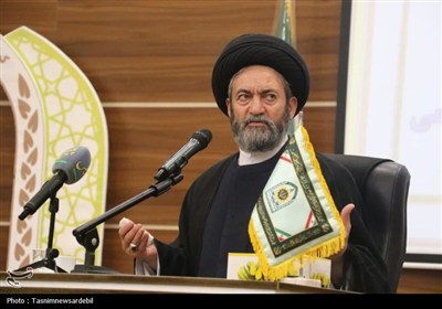 حضور امام جمعه اردبیل در جمع خانواده های کارکنان انتظامی - ع ...