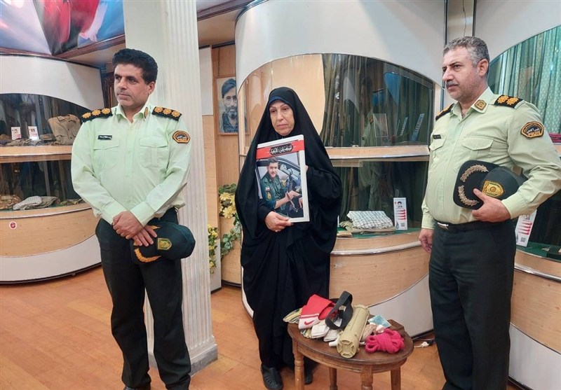 لباس مطهر یک شهید و مادری که الگوی صبر و استقامت شد