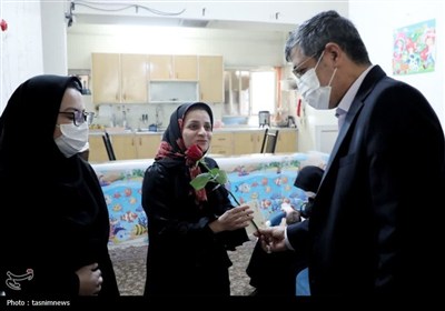 بازدید استاندار یزد از شیرخوارگاه و موسسه خیریه کودکان در یز ...