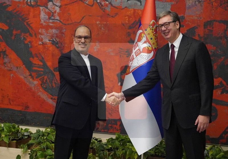 سفیر ایران استوارنامه خود را تقدیم رئیس جمهور صربستان کرد