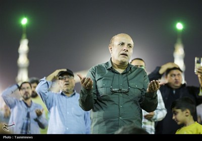 دعای کمیل در مسجد جمکران- عکس صفحه استان تسنیم