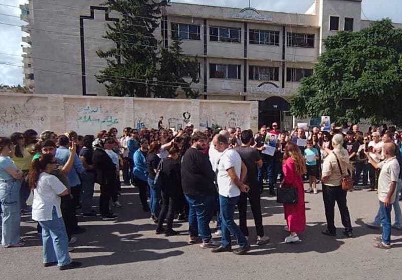 Alawites Protest HTS Abductions, Killings in Western Syria