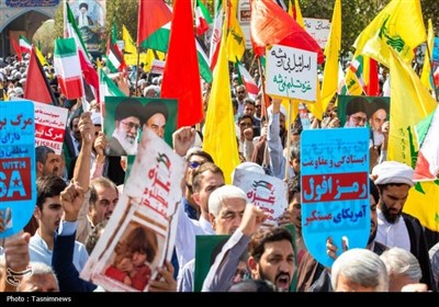 راهپیمایی بشارت نصر در قم- عکس صفحه استان تسنیم