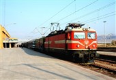 تزریق بی‌نتیجه 10 همت به بخش ریلی؛ چرا بهره‌وری لکوموتیوها در کشور پایین است؟
