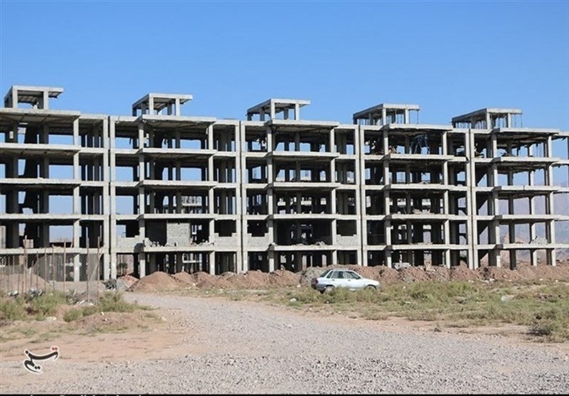 گره‌های کور نهضت ملی مسکن در کرمان / وقتی بانک‌ها از مردم جا ماندند