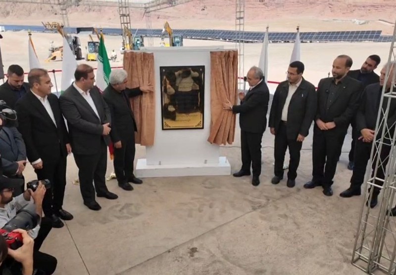 بهره‌برداری از 52 مگاوات نیروگاه خورشیدی در ارس و آخولا