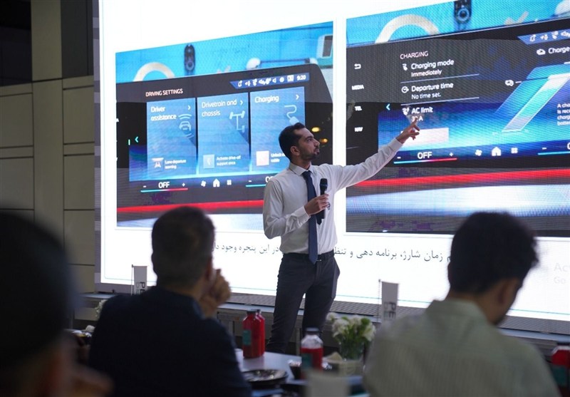 کلاس آموزشی خودروهای برقی BMW iX1 ویژه خریداران اولین بار توسط پرشیاخودرو برگزار شد