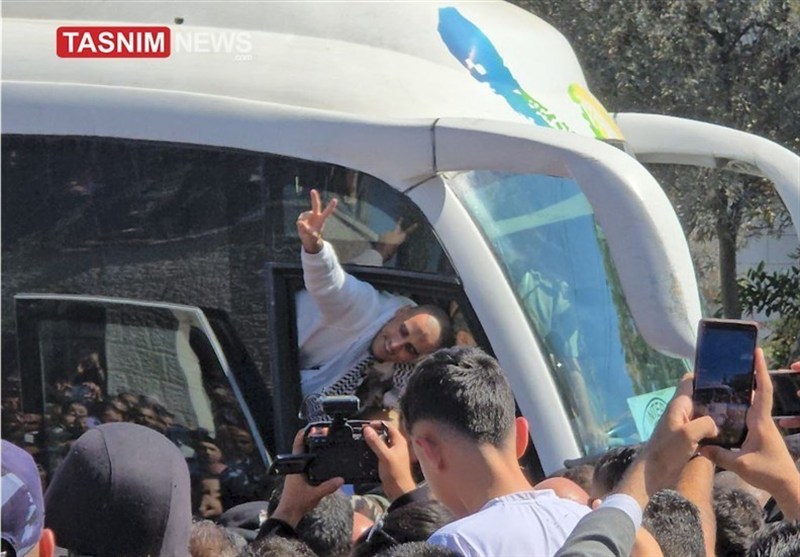 Israeli Forces Beat Palestinian Prisoners Celebrating Their Release