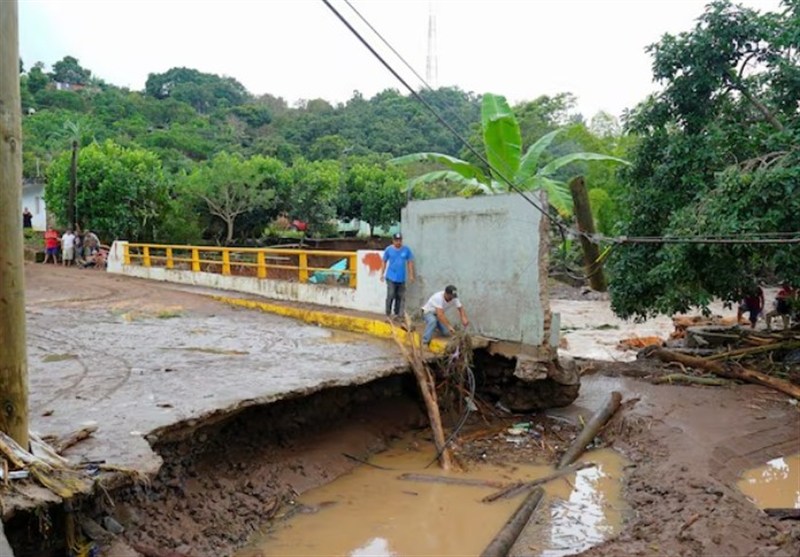 افزایش شمار قربانیان بارش‌های سیل آسا در مکزیک به 64 نفر