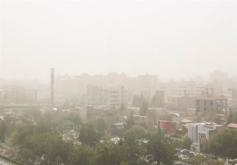 کاهش10 درجه‌ای دمای هوا در خراسان رضوی /8 روز غبار در آسمان مشهد