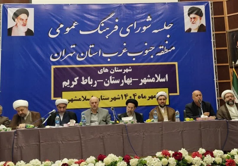 شورای فرهنگ عمومی باید حقایق را به جامعه تزریق کند