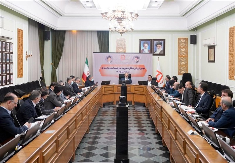 عبور از تنگناهای اقتصادی با بهره‌برداری مناسب از ظرفیت‌ها/ توسعه بانکداری شرکتی در بانک مسکن