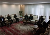 دیدار جانشین فرمانده کل سپاه با خانواده شهید تازه تفحص شده گلستانی + تصاویر