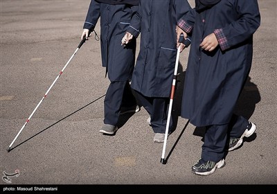 Kapalı Gözler, Aydın Kalpler