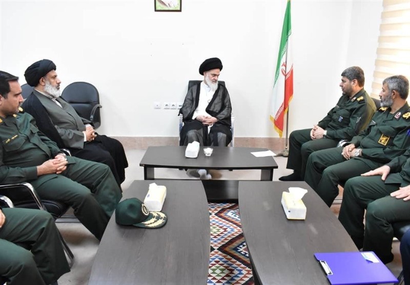 آیت‌الله حسینی‌بوشهری: در عرصه فرهنگی ‌آسیب‌پذیر‌ شده‌ایم ‌