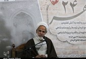 آیتالله شیخبهایی: همه باید مراقب باشیم که در زمین دشمن بازی نکنیم