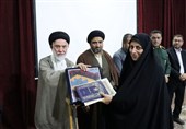 تجلیل از حافظ کل و فعالان قرآنی شهرستان دیر