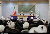 نشست دبیر شورای عالی حوزه با اساتید مدارس عالی و مراکز تخصصی/ پیگیری جدی دغدغههای رهبر انقلاب و مراجع عظام