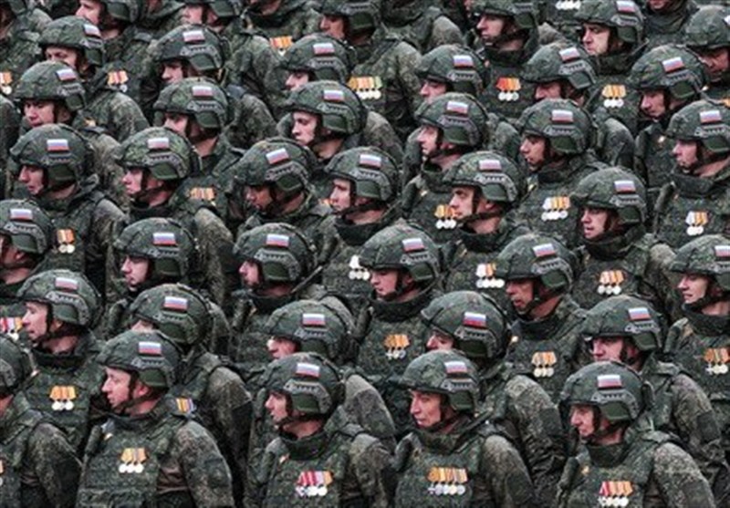 افزایش مرتب تعداد نیروهای قراردادی و داوطلب ارتش روسیه