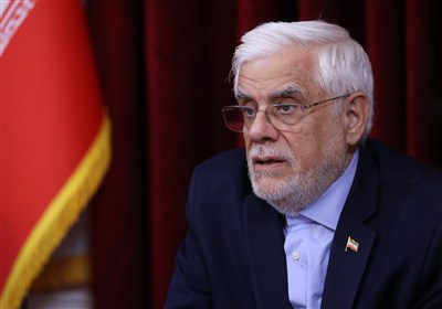 دیدار عارف با خانواده اشرف بروجردی