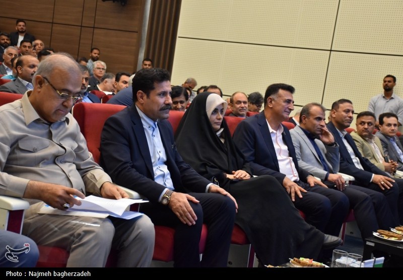 صنعتگران و معدن‌کاران هرمزگان تجلیل شدند+فیلم