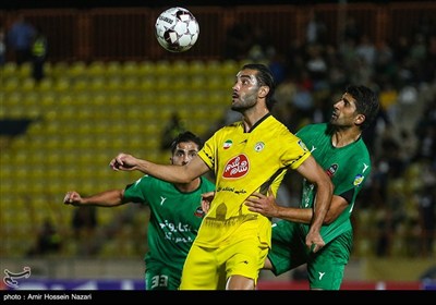 دیدار تیم های فوتبال شمس آذر و فجر سپاسی