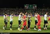 دیدار تیمهای فوتبال خیبر خرم‌آباد و پرسپولیس تهران