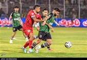 دیدار تیمهای فوتبال خیبر خرم‌آباد و پرسپولیس تهران