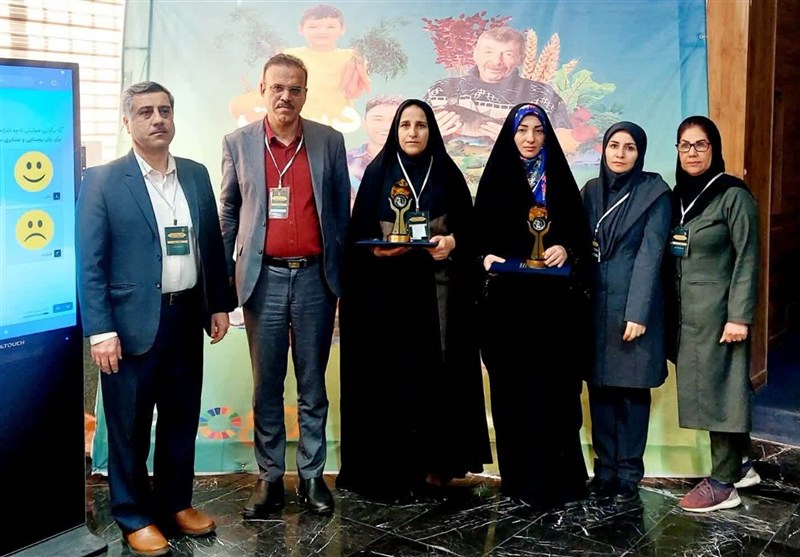 2 بانوی بوشهری به عنوان تولیدکننده نمونه کشوری انتخاب شدند