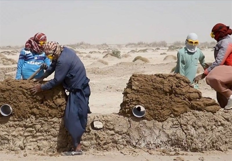 سیستانی‌ها به جنگ "گردوغبار" ‌رفتند/ ابتکار بومی‌ها برای بحران ریزگردها چیست؟ + فیلم